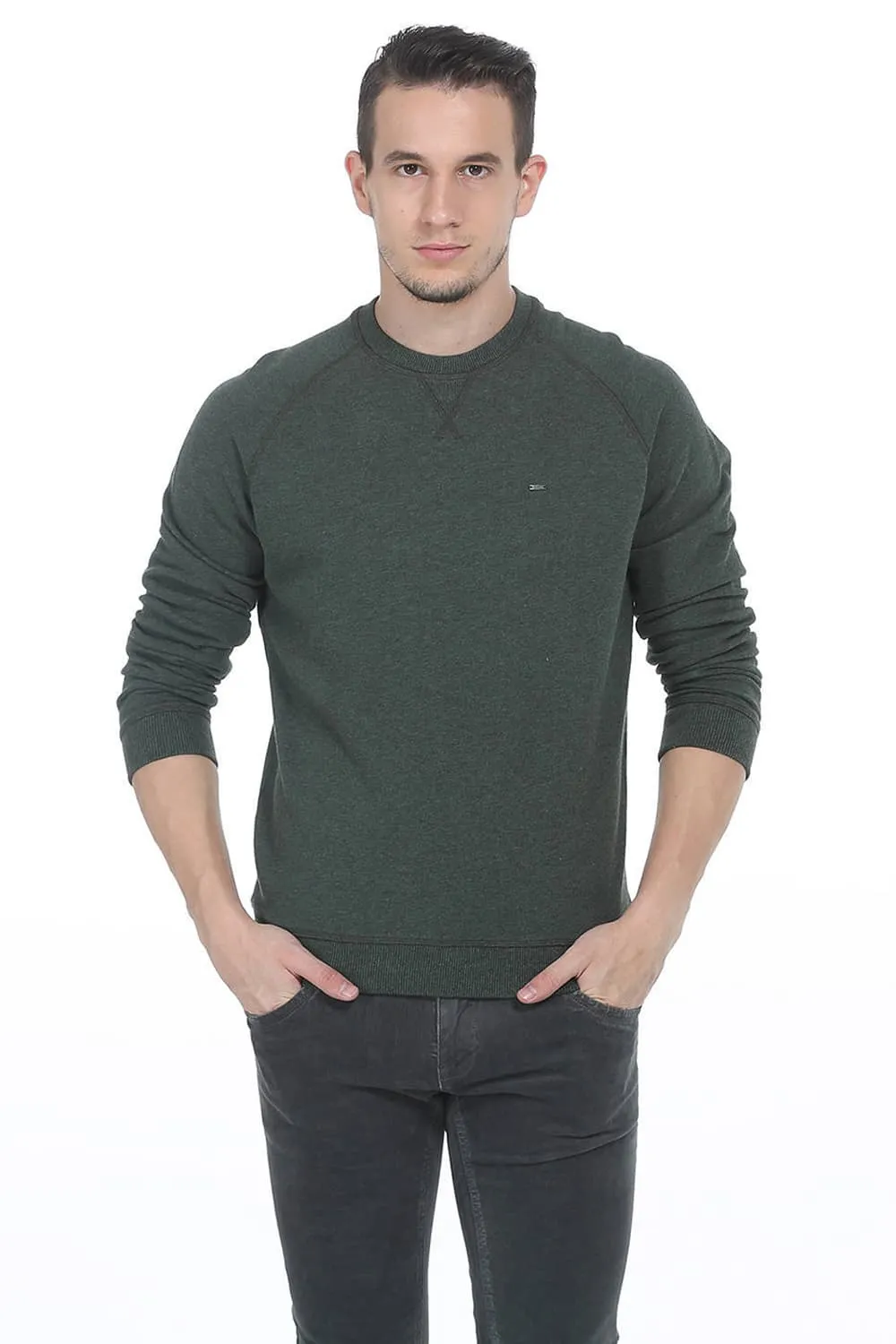 Muscle Fit Pull Over Raglan Sleeve