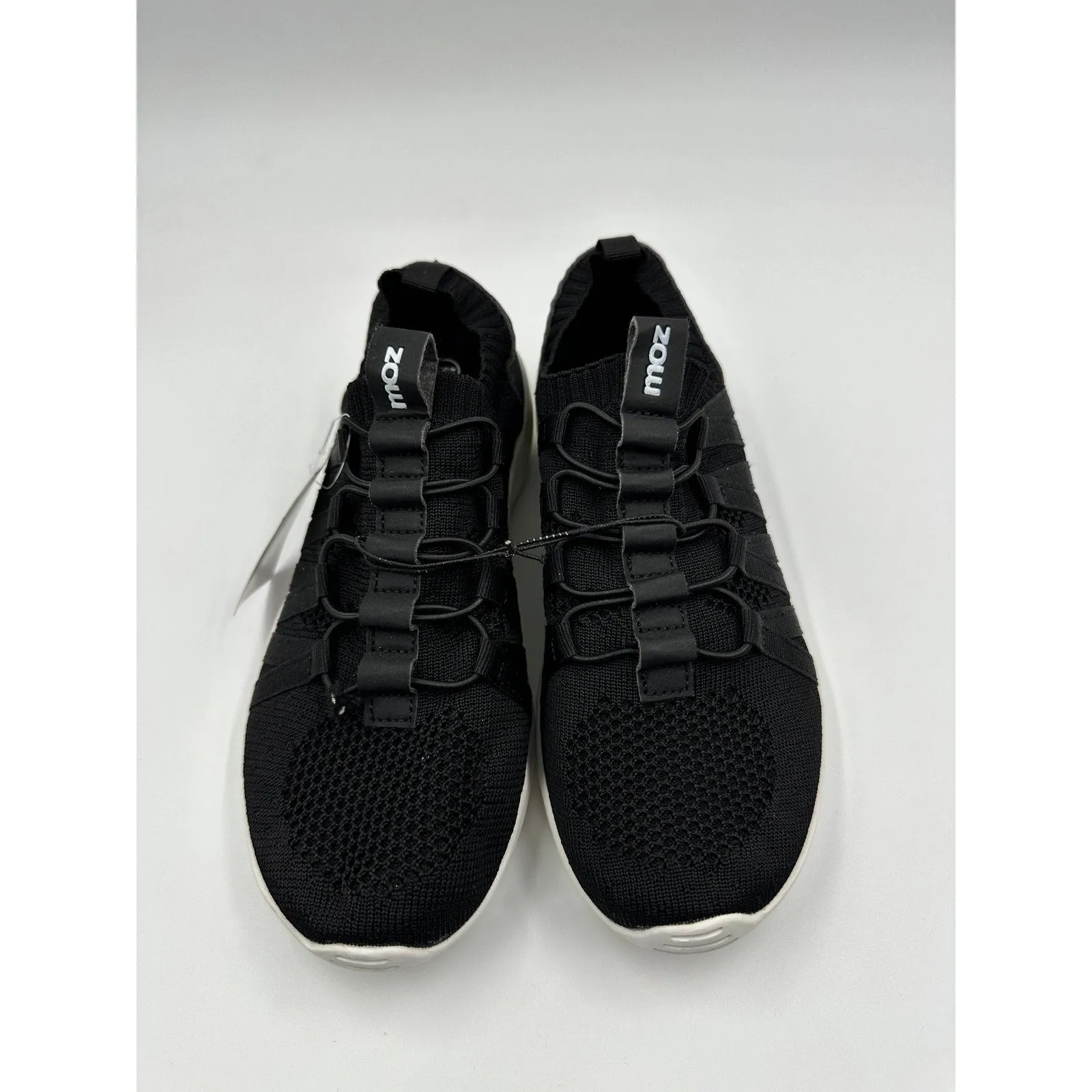 Women's Size 6, Black and White Knit Low Top Sneakers